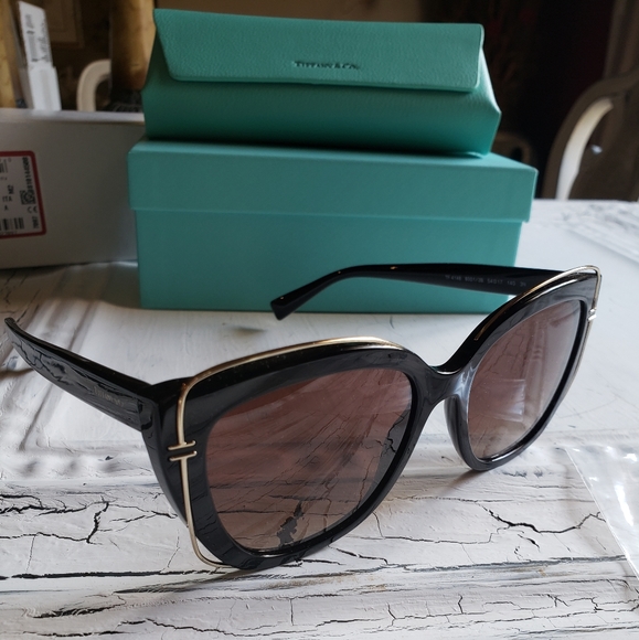 Tiffany & Co sunglasses TF 4148 001 - Picture 3 of 9